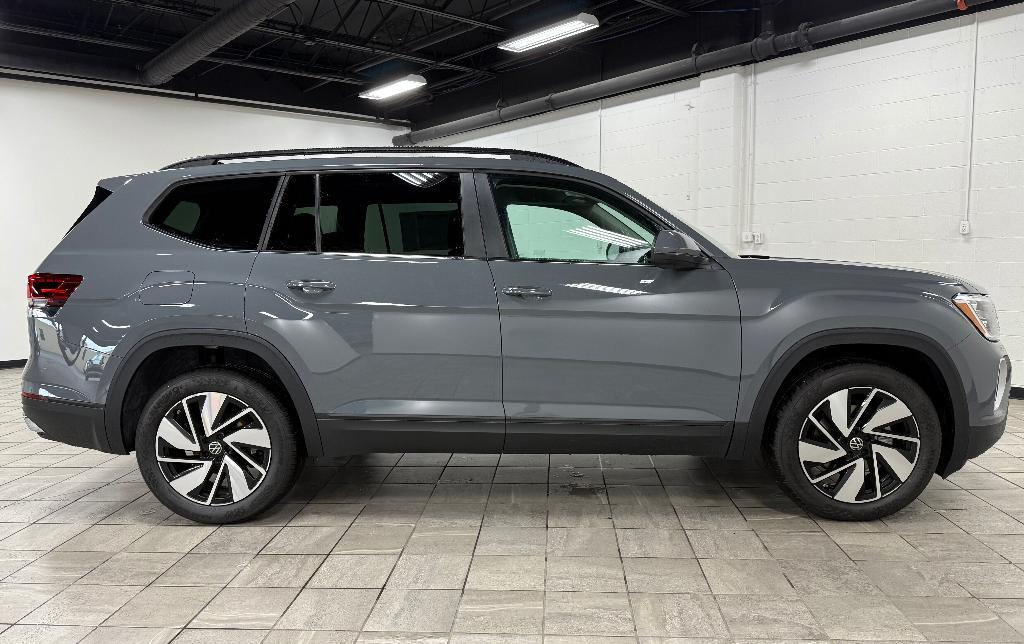 new 2025 Volkswagen Atlas car, priced at $44,136