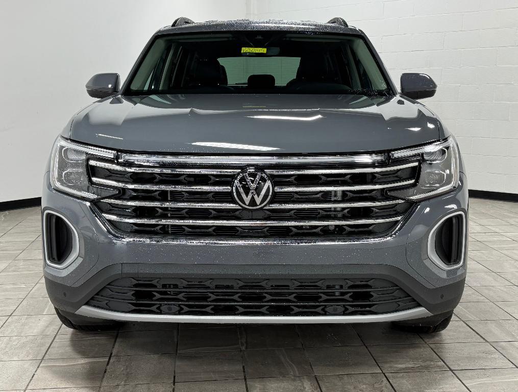new 2025 Volkswagen Atlas car, priced at $44,136