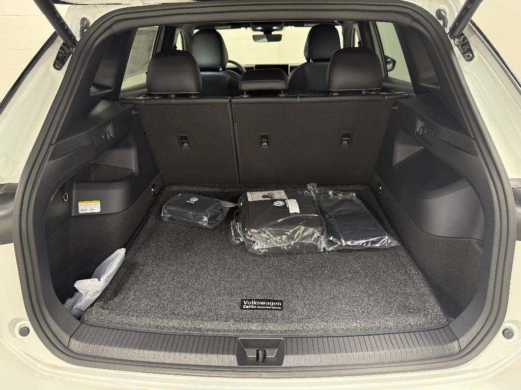 new 2025 Volkswagen Tiguan car, priced at $36,787