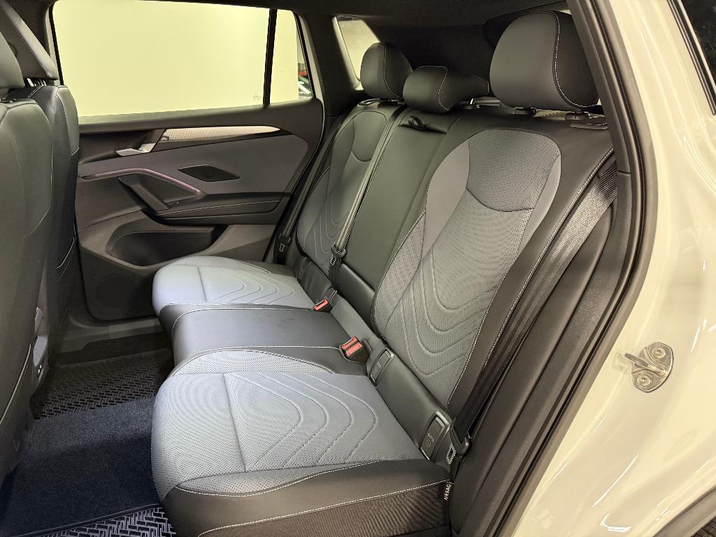 new 2025 Volkswagen Tiguan car, priced at $36,787