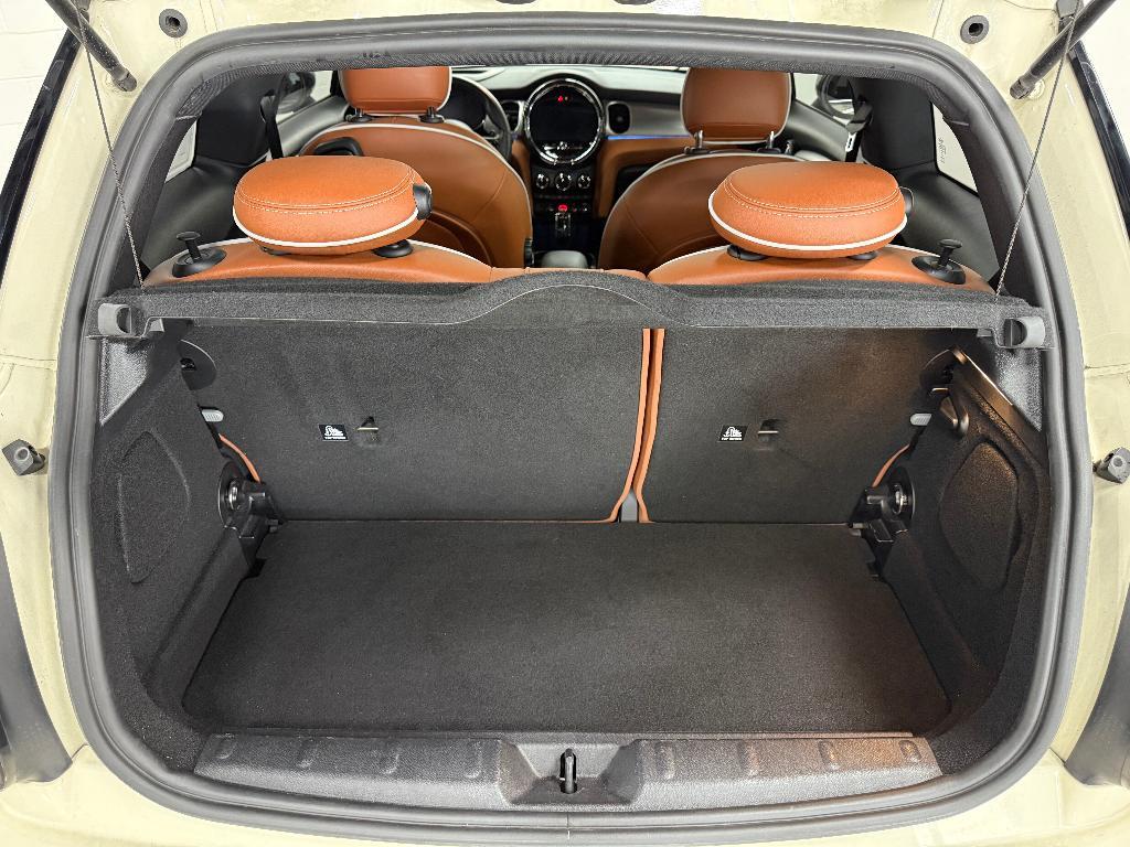 used 2022 MINI Hardtop car, priced at $23,500
