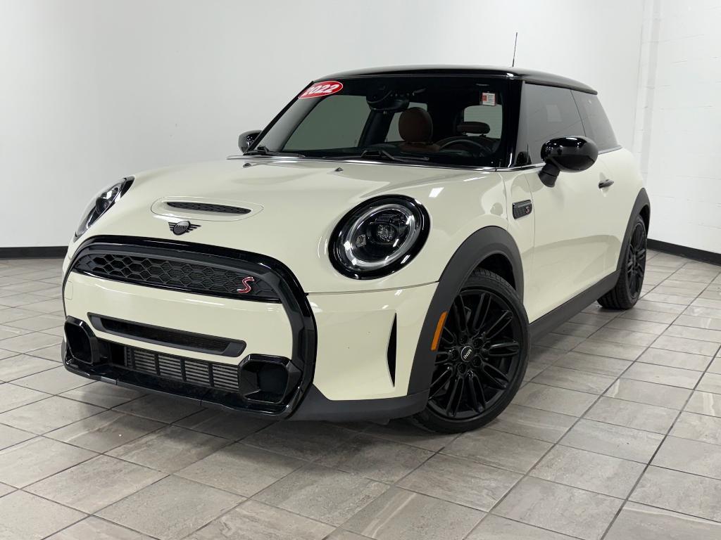 used 2022 MINI Hardtop car, priced at $23,500