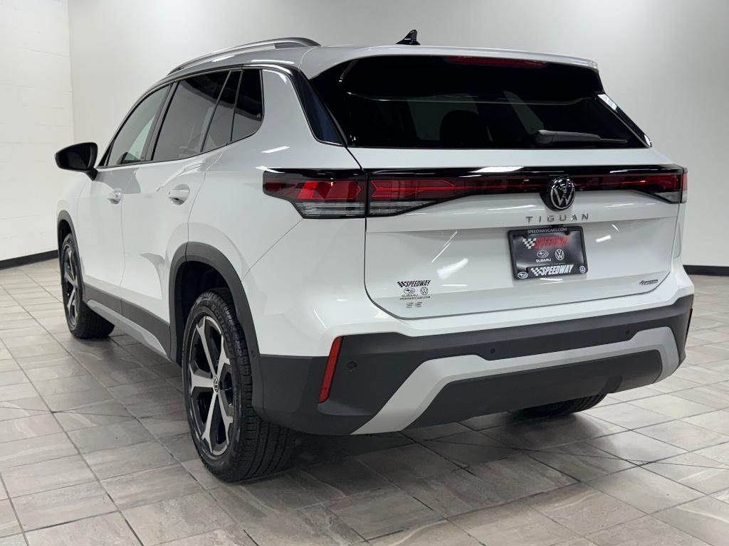new 2025 Volkswagen Tiguan car, priced at $33,502