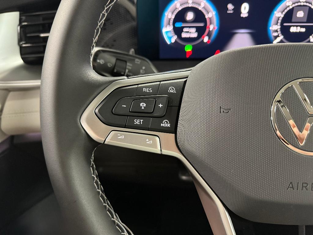 new 2025 Volkswagen Tiguan car, priced at $33,502