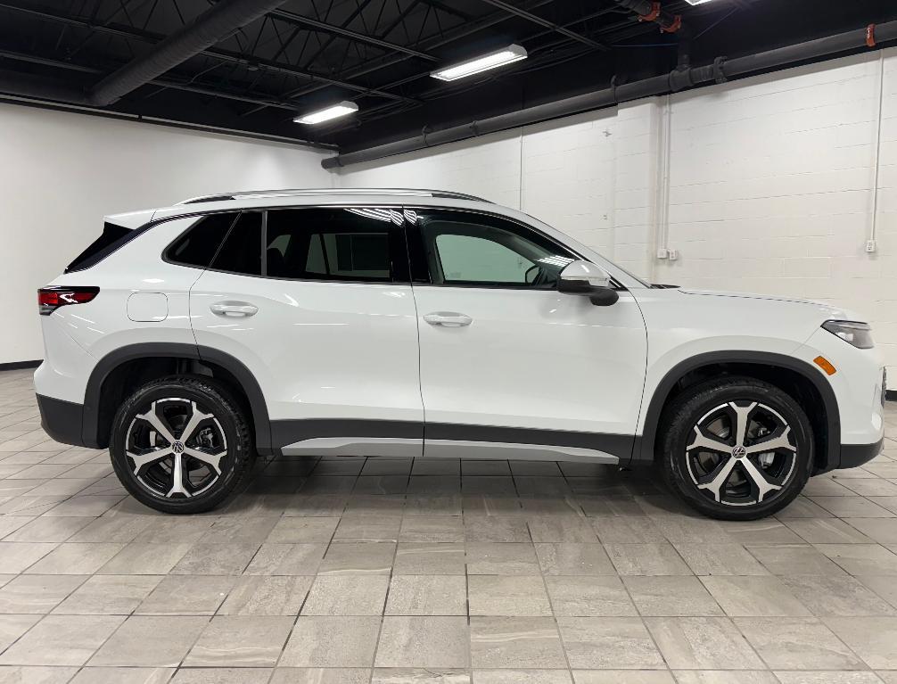 new 2025 Volkswagen Tiguan car, priced at $33,502