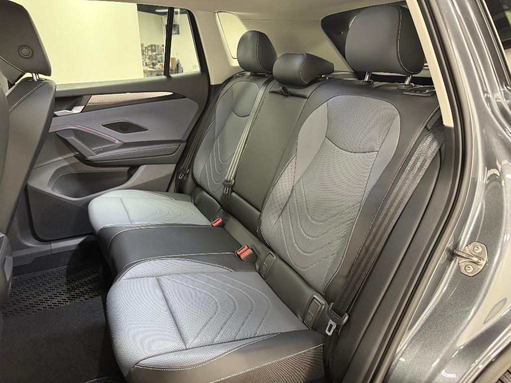 new 2025 Volkswagen Tiguan car, priced at $32,370