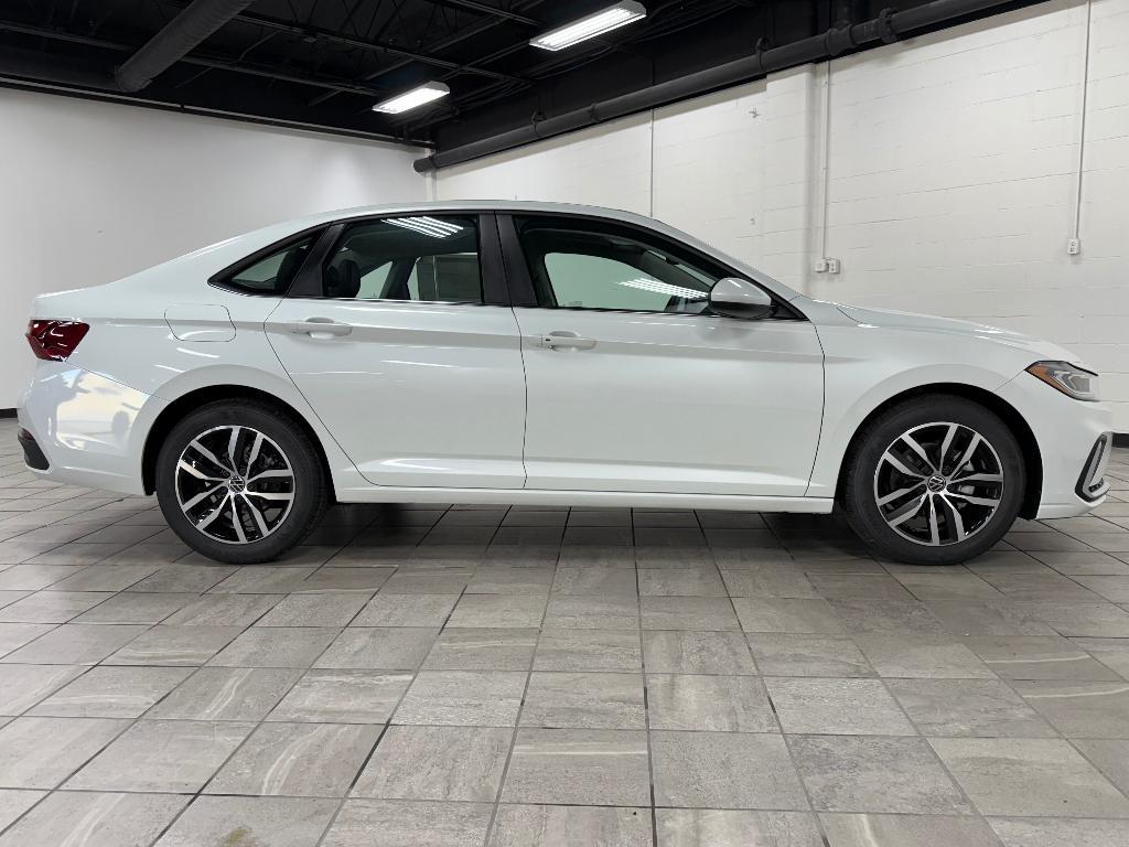 new 2025 Volkswagen Jetta car, priced at $27,012