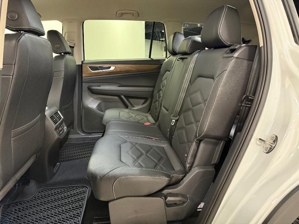 new 2026 Volkswagen Atlas car, priced at $40,010