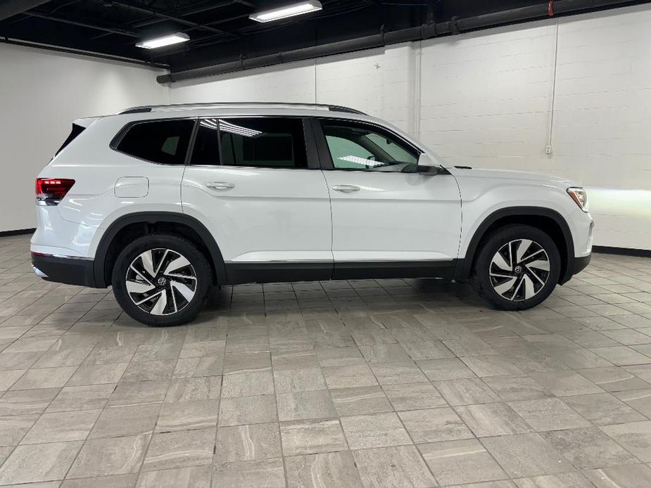 new 2024 Volkswagen Atlas car, priced at $46,297