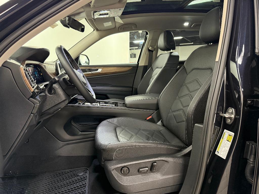 new 2026 Volkswagen Atlas car, priced at $48,234