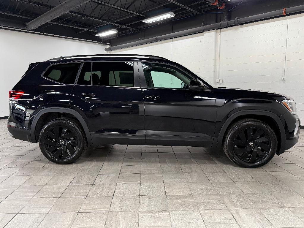 new 2026 Volkswagen Atlas car, priced at $48,234