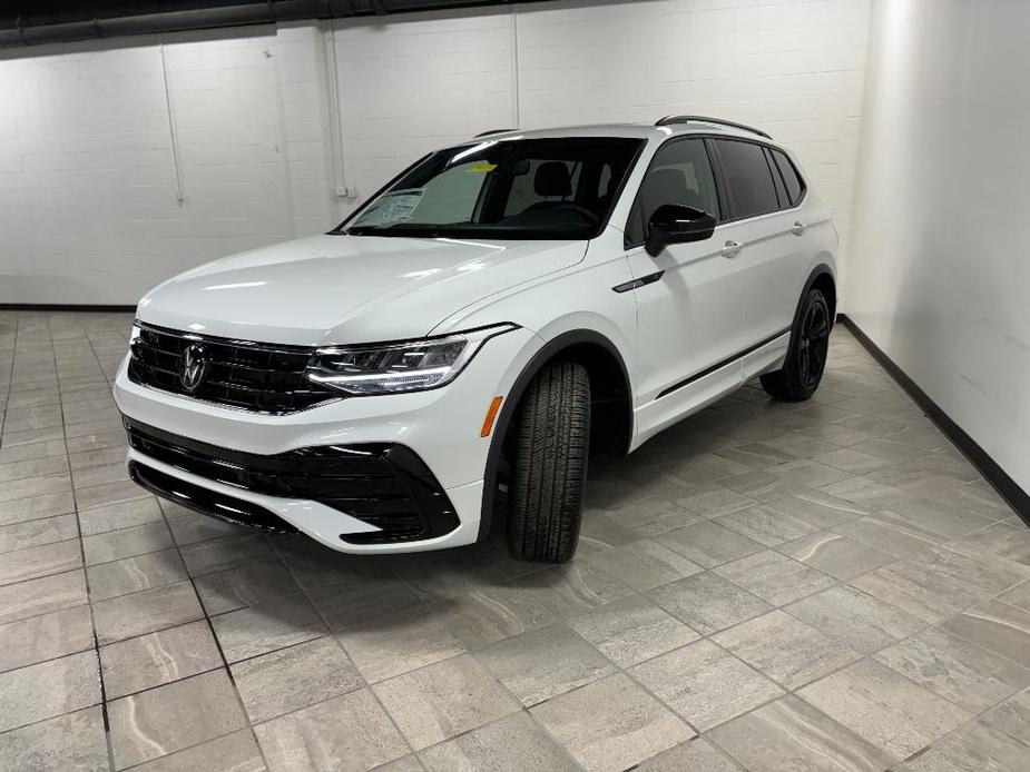 new 2024 Volkswagen Tiguan car, priced at $34,883