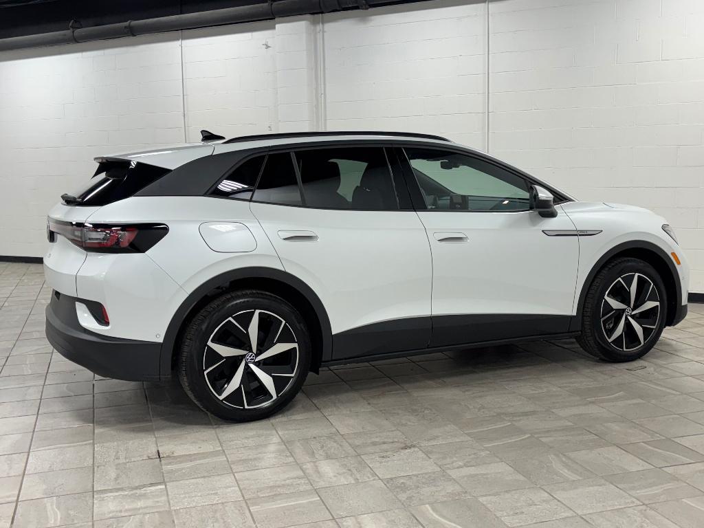 new 2025 Volkswagen ID.4 car, priced at $46,507