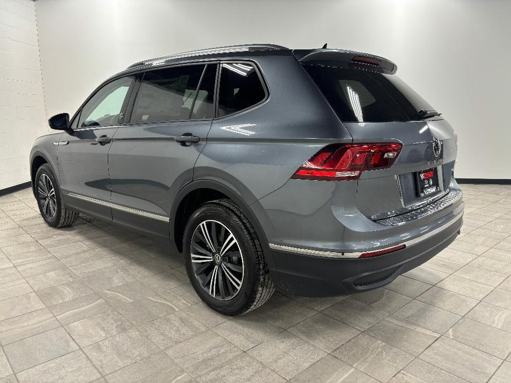 new 2024 Volkswagen Tiguan car, priced at $31,981