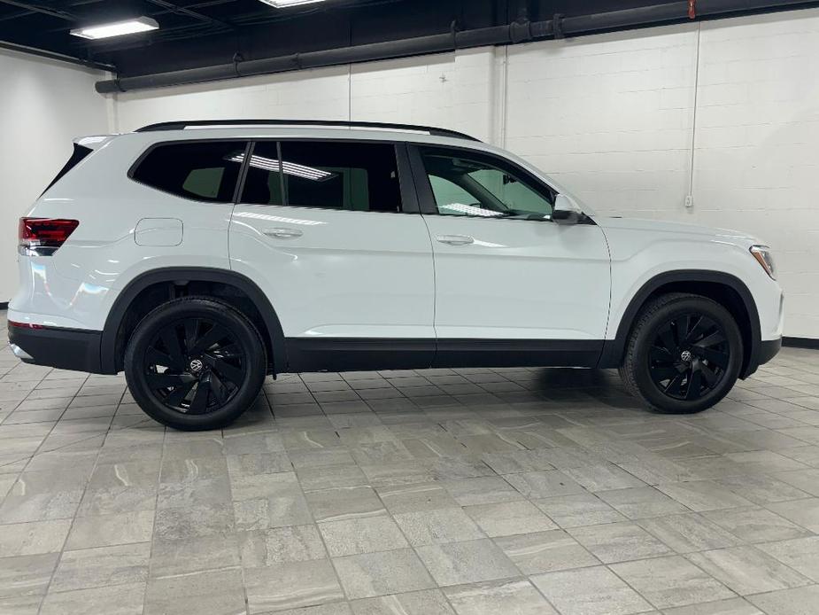 new 2024 Volkswagen Atlas car, priced at $42,183