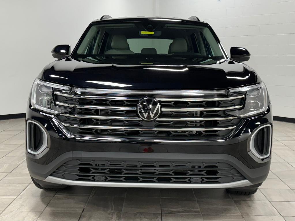 new 2025 Volkswagen Atlas car, priced at $35,027
