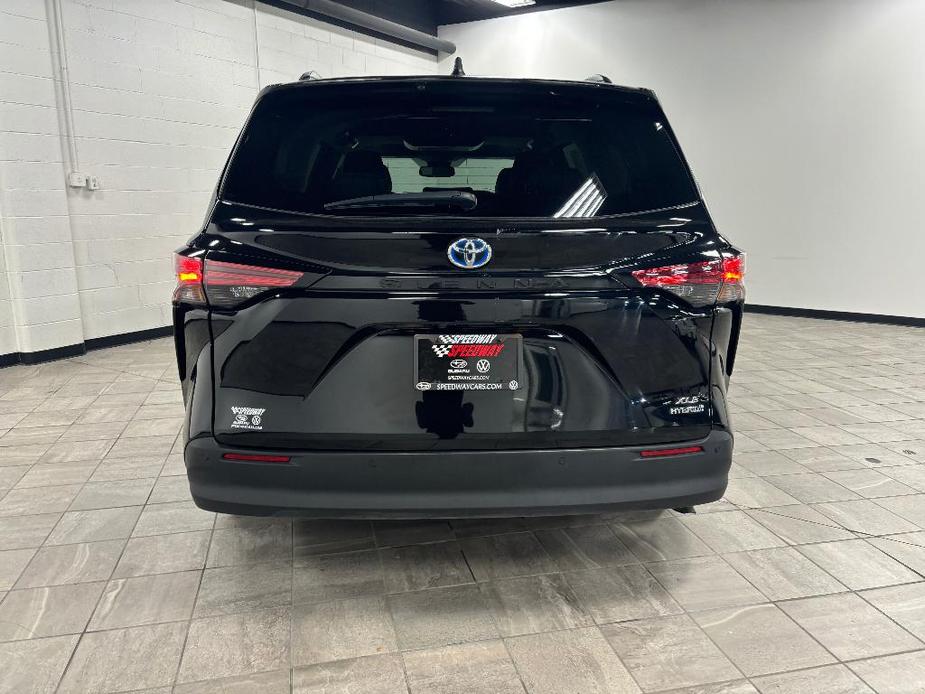 used 2022 Toyota Sienna car, priced at $39,385