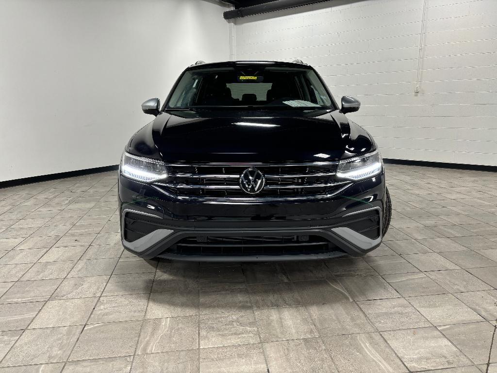 new 2024 Volkswagen Tiguan car, priced at $32,154