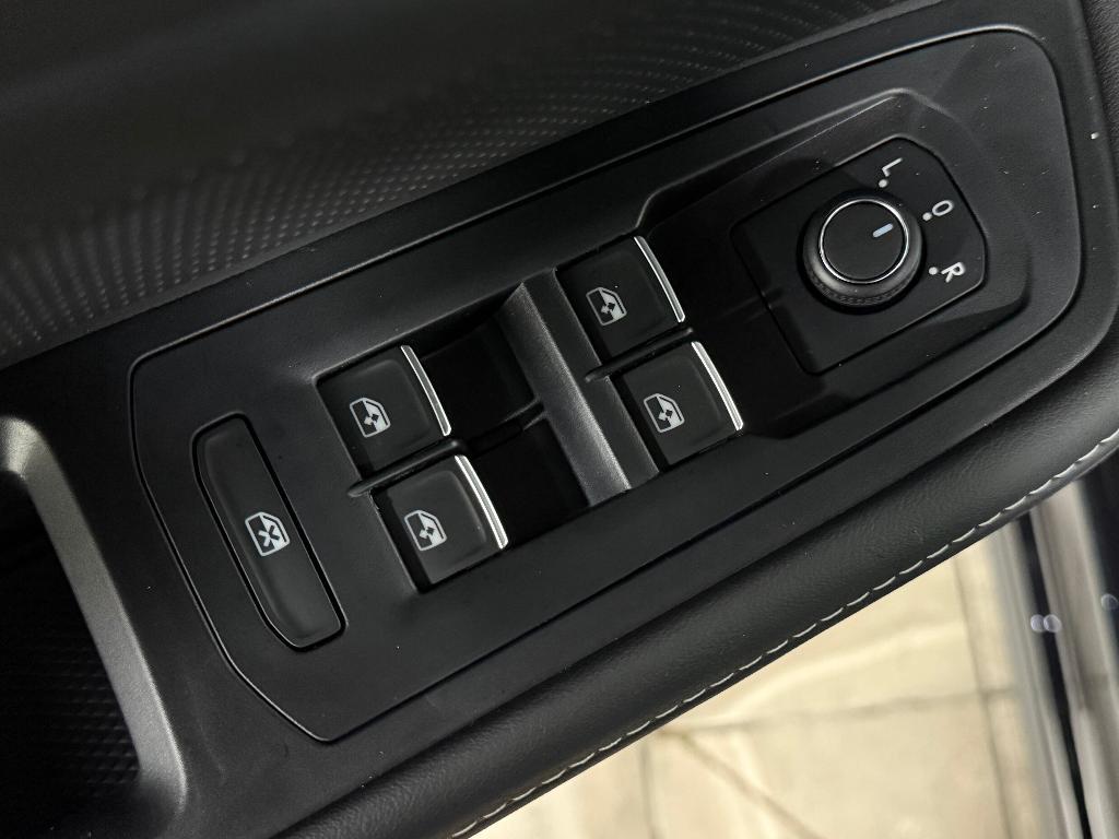 new 2026 Volkswagen Atlas Cross Sport car, priced at $50,549