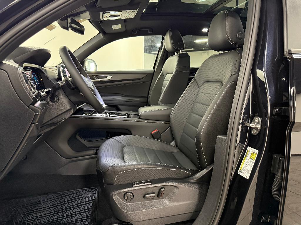 new 2026 Volkswagen Atlas Cross Sport car, priced at $50,549