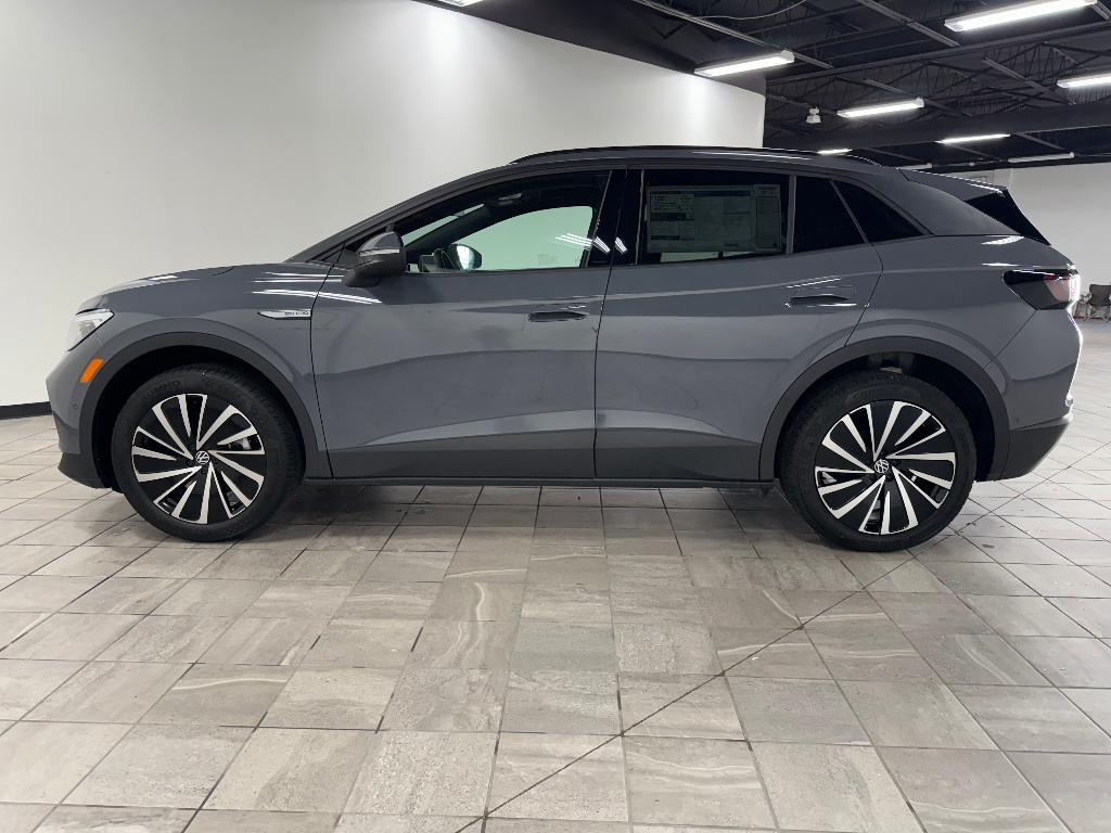 new 2025 Volkswagen ID.4 car, priced at $45,054