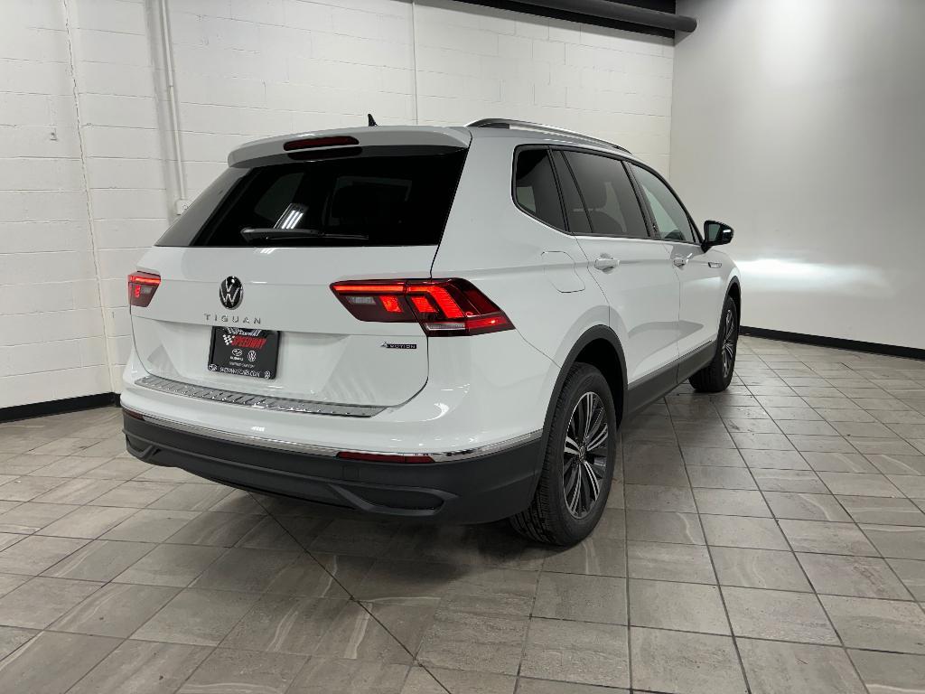 new 2024 Volkswagen Tiguan car, priced at $32,154