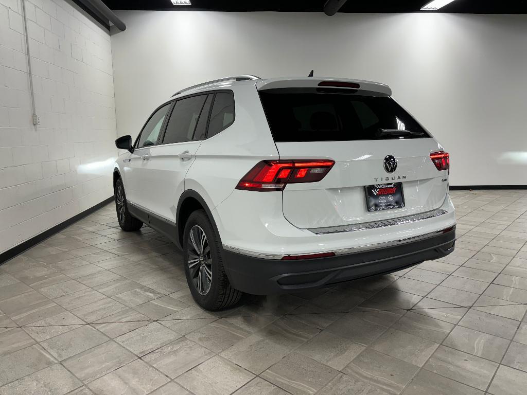 new 2024 Volkswagen Tiguan car, priced at $32,154