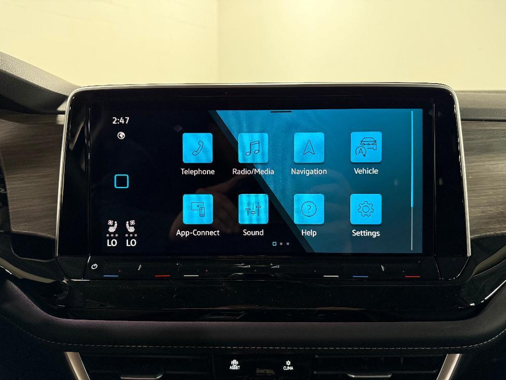 new 2025 Volkswagen Atlas car, priced at $49,156