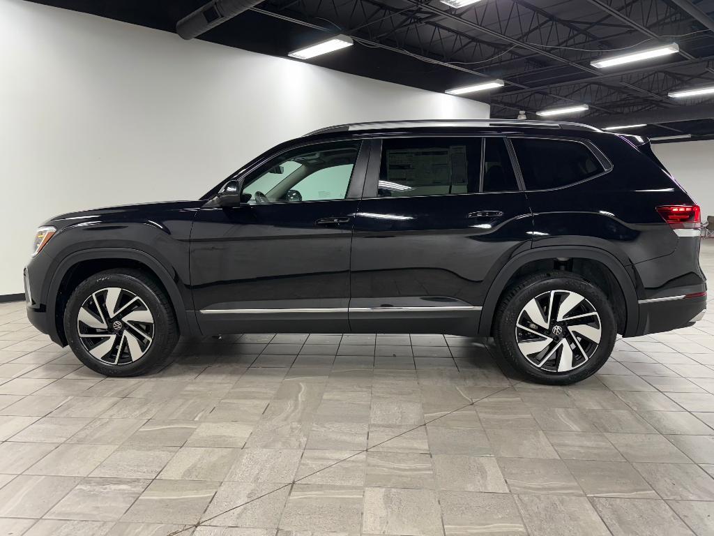 new 2025 Volkswagen Atlas car, priced at $49,156