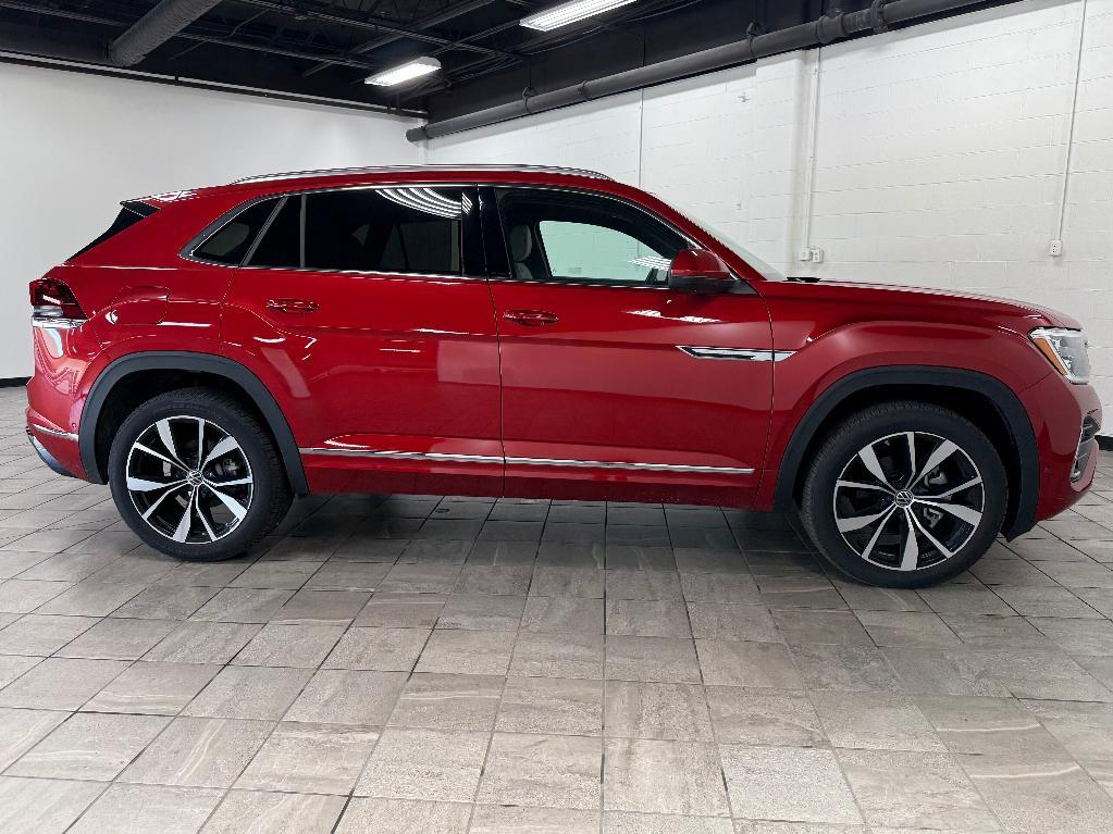new 2025 Volkswagen Atlas Cross Sport car, priced at $50,661