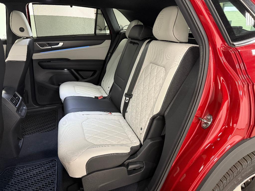new 2025 Volkswagen Atlas Cross Sport car, priced at $50,661