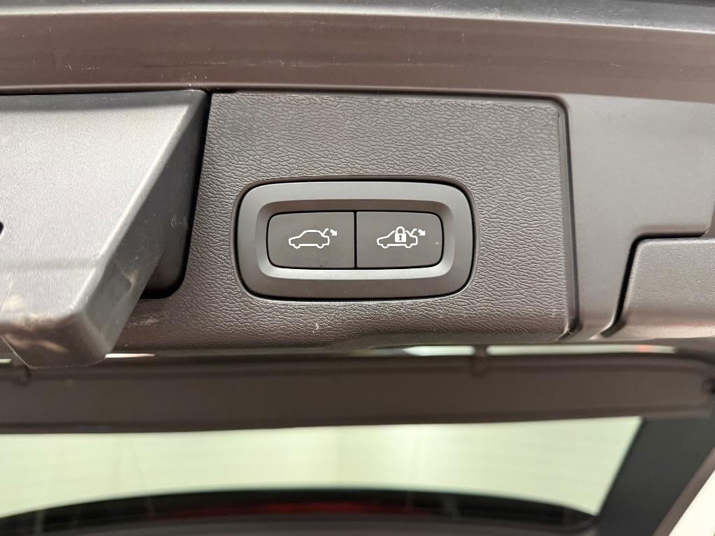 used 2023 Volvo XC60 Recharge Plug-In Hybrid car, priced at $40,182