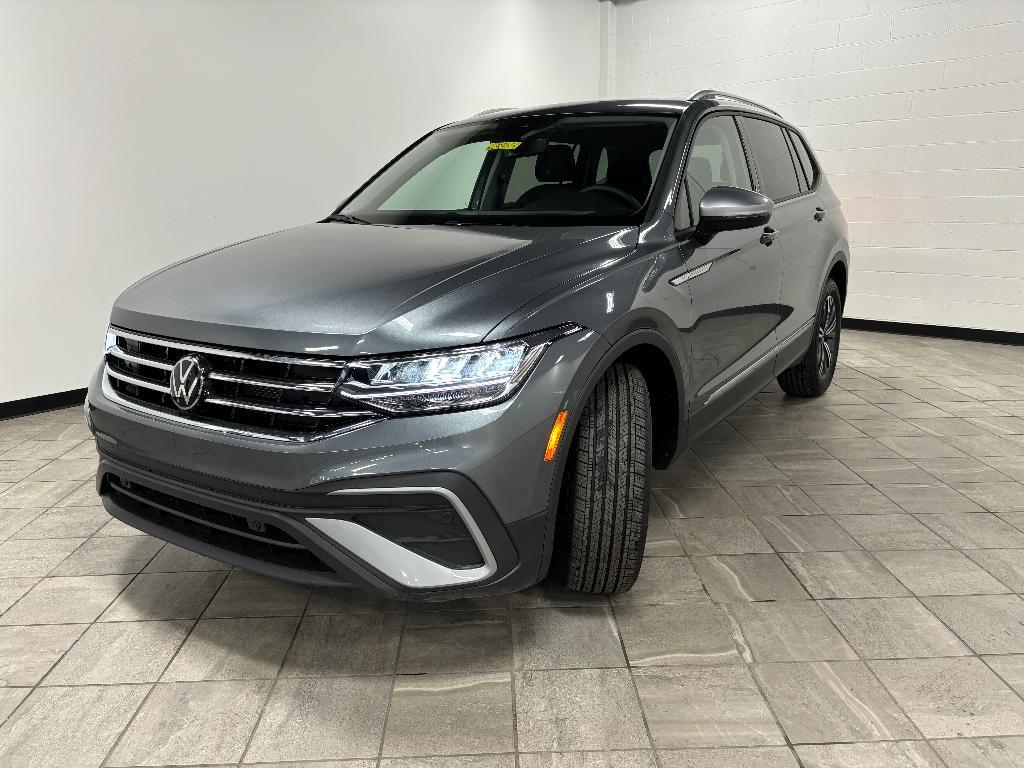 new 2024 Volkswagen Tiguan car, priced at $31,981