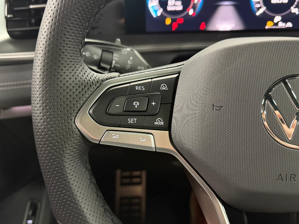 new 2025 Volkswagen Tiguan car, priced at $37,078