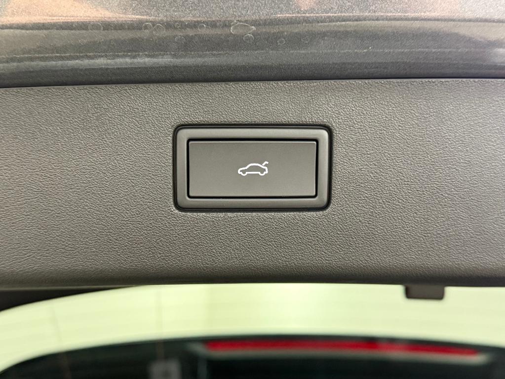 new 2025 Volkswagen Tiguan car, priced at $37,078