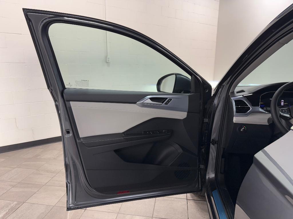 new 2025 Volkswagen Taos car, priced at $31,010
