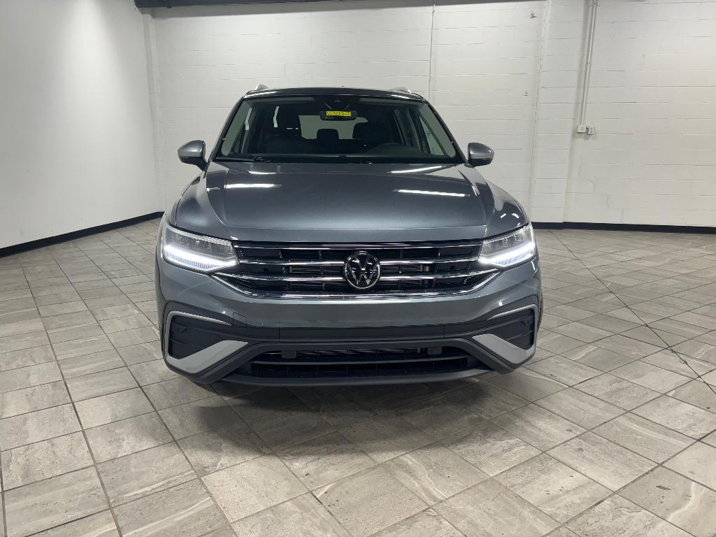 new 2024 Volkswagen Tiguan car, priced at $31,981