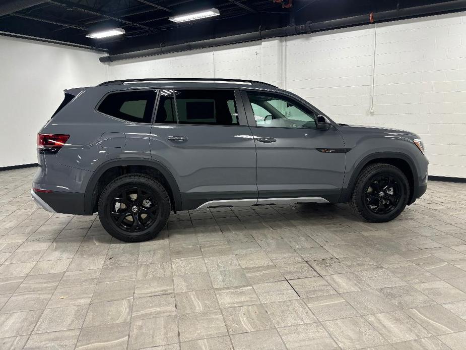 new 2025 Volkswagen Atlas car, priced at $48,271