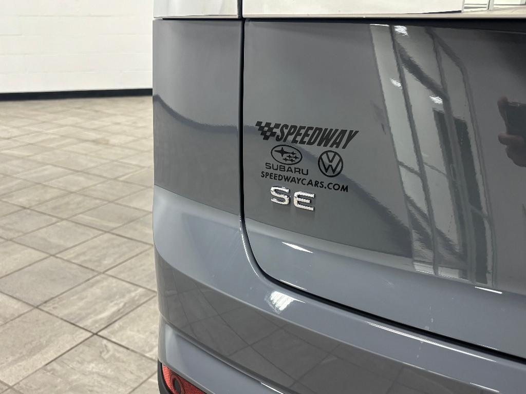 new 2025 Volkswagen Atlas Cross Sport car, priced at $43,906