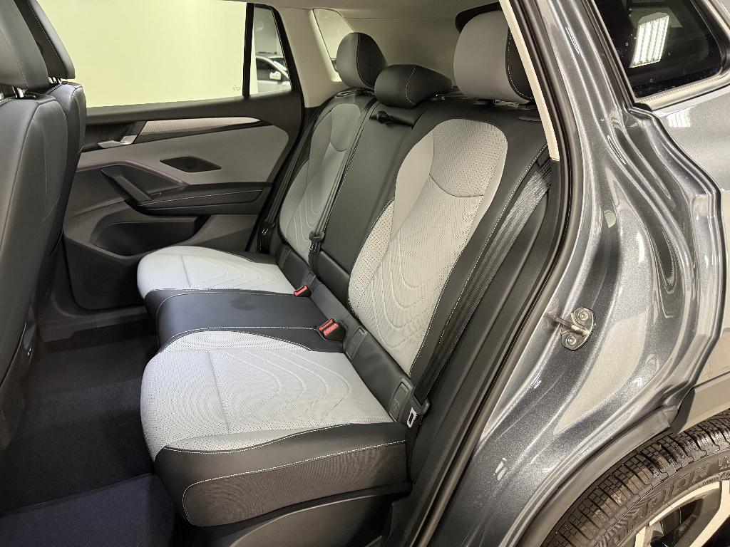 new 2025 Volkswagen Tiguan car, priced at $35,179