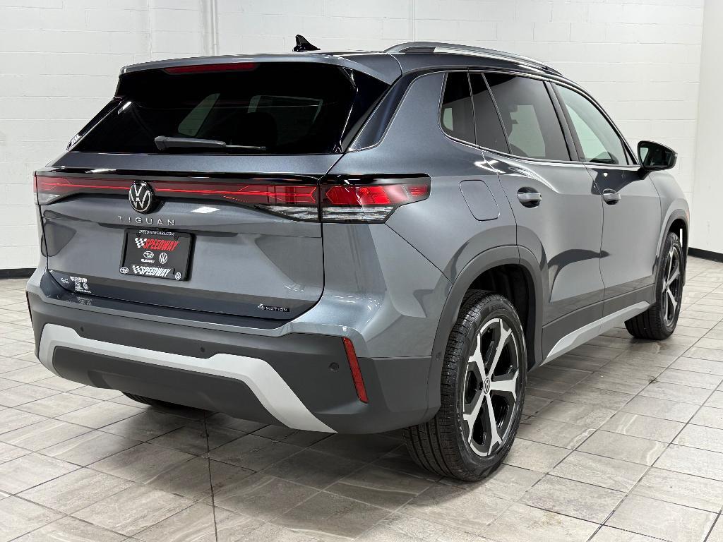 new 2025 Volkswagen Tiguan car, priced at $35,179