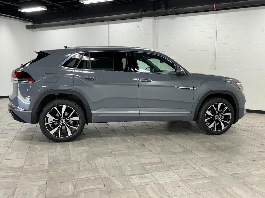 new 2024 Volkswagen Atlas Cross Sport car, priced at $49,625