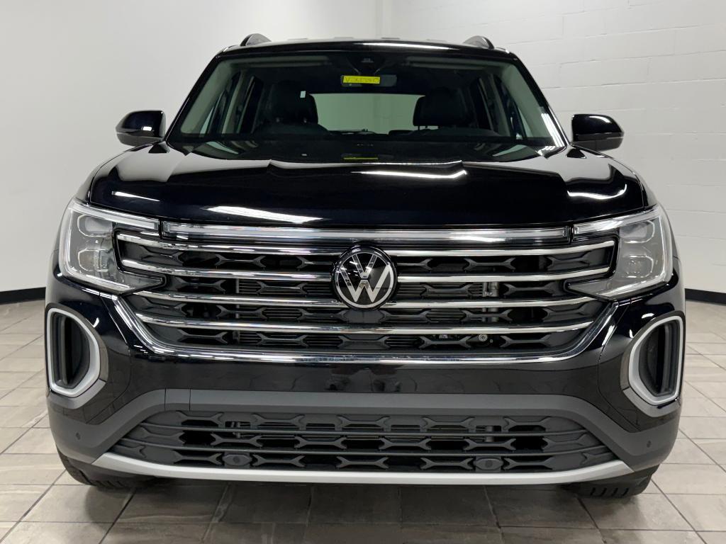 new 2026 Volkswagen Atlas car, priced at $45,975