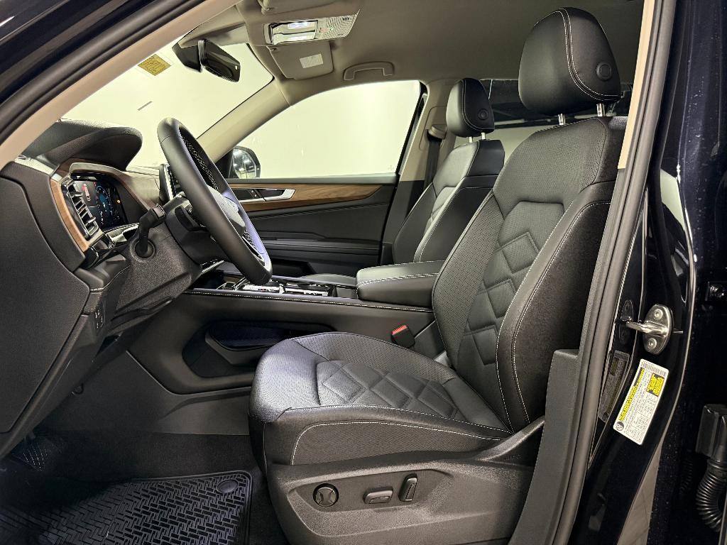 new 2026 Volkswagen Atlas car, priced at $45,975