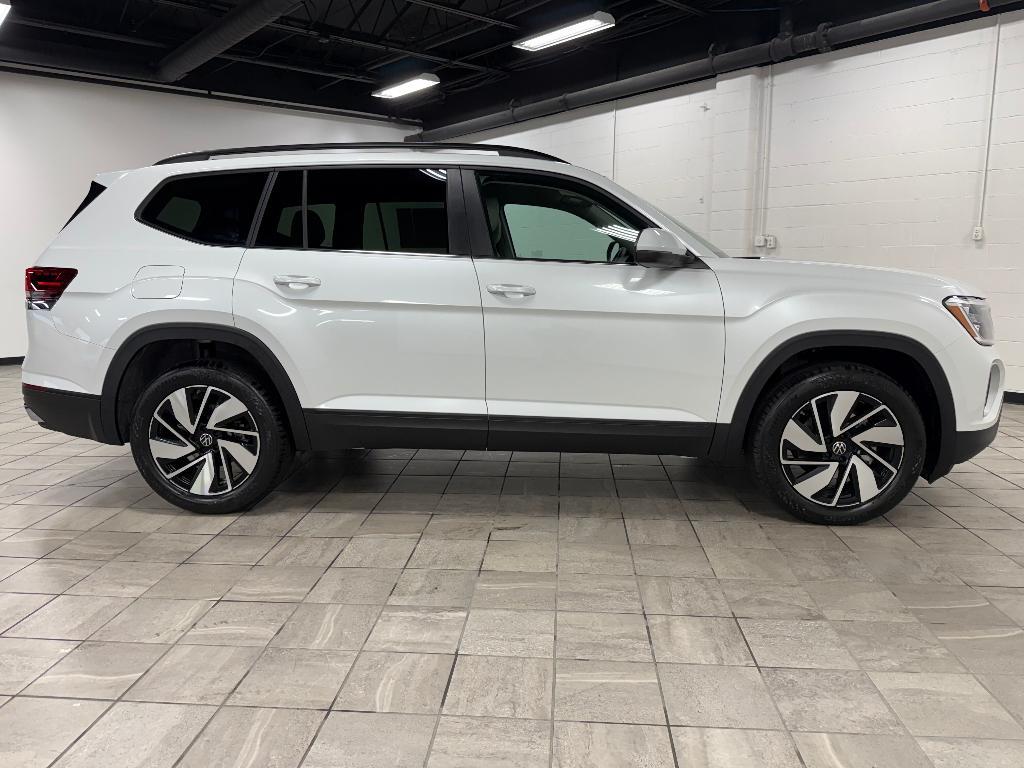 new 2026 Volkswagen Atlas car, priced at $46,421