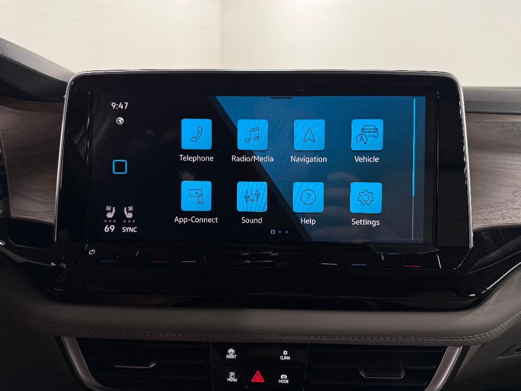 new 2026 Volkswagen Atlas car, priced at $46,421