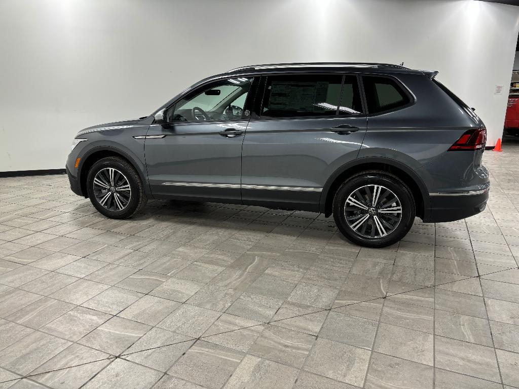 new 2024 Volkswagen Tiguan car, priced at $32,154