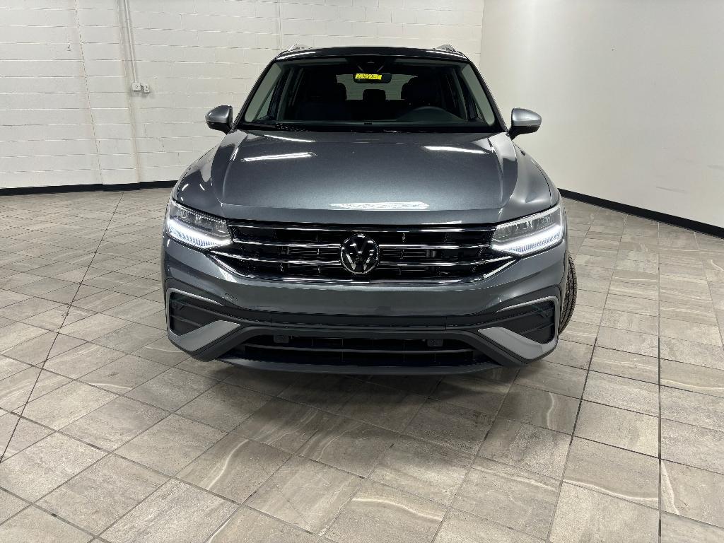 new 2024 Volkswagen Tiguan car, priced at $32,154