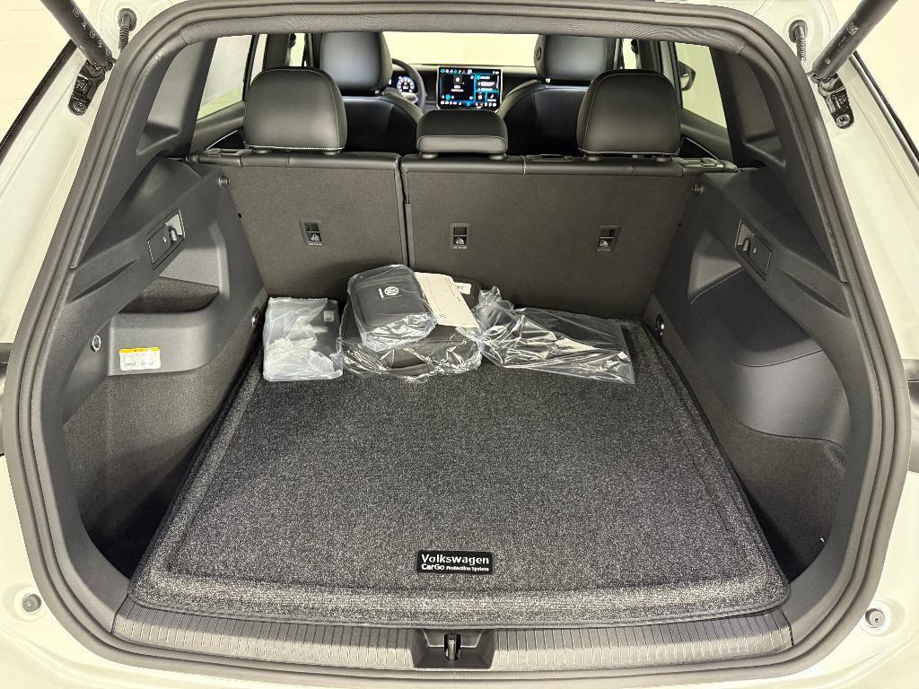 new 2025 Volkswagen Tiguan car, priced at $36,388