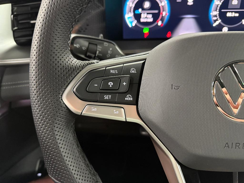 new 2025 Volkswagen Tiguan car, priced at $36,388